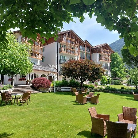 Hotel Lido - Slow & Natural Living Molveno Bagian luar foto
