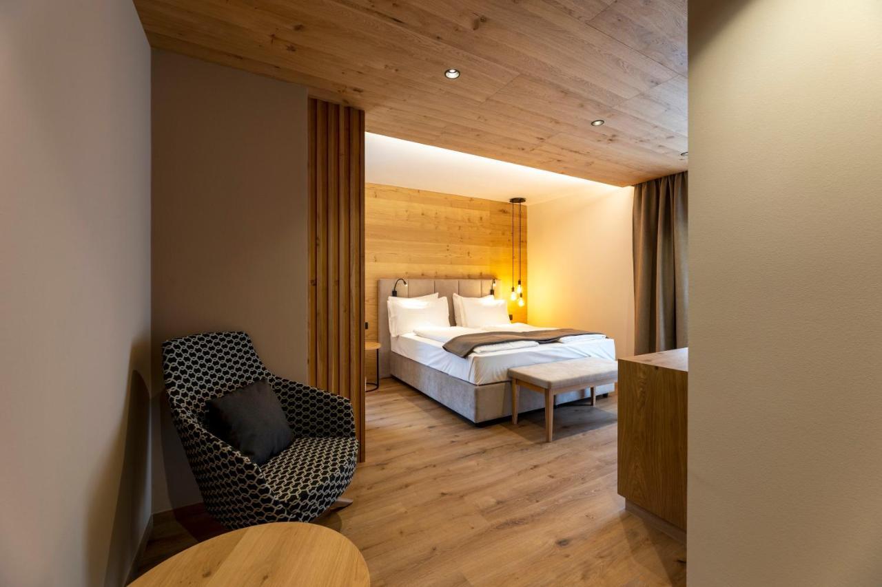 Hotel Lido - Slow & Natural Living Molveno Bagian luar foto