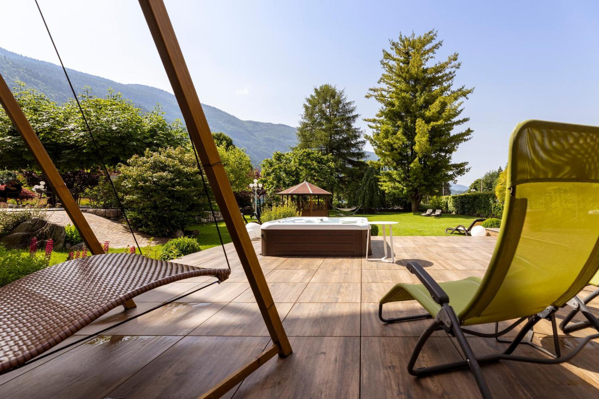 Hotel Lido - Slow & Natural Living Molveno Bagian luar foto